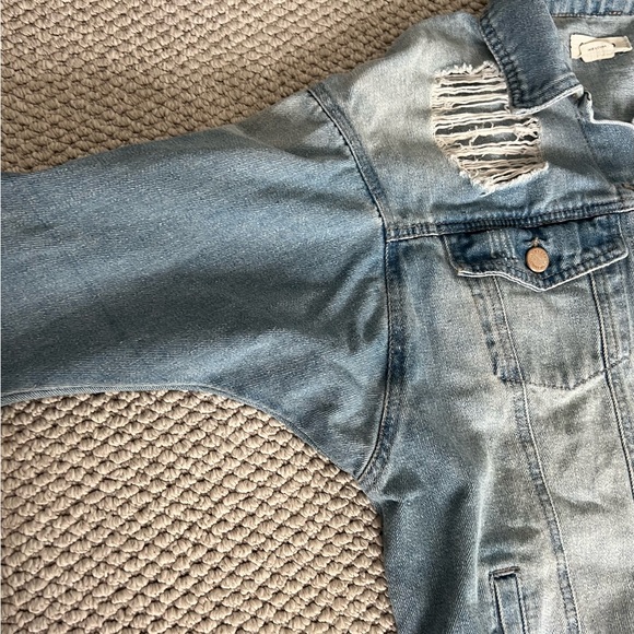 Distressed denim jacket - Picture 2 of 8
